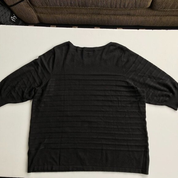 LAURAPLUS Petite black 3/4 long-sleeve textured knit sweater. Sz 3X Petite - Picture 16 of 16